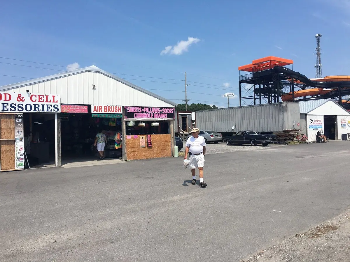 Hudson's surfside Flea Market (2025) - All You Need to Know BEFORE You Go  (with Reviews)