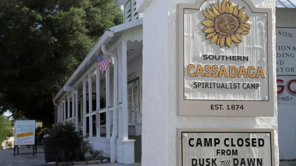 Cassadaga, FL: Things To Do, Stays & Attractions - Karta.com