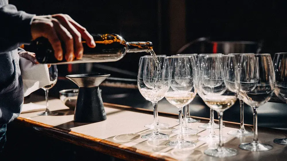 Restaurante español 2023 - Gastronomía, Vino y Hospitalidad: Explorando el mundo de los restaurantes españoles