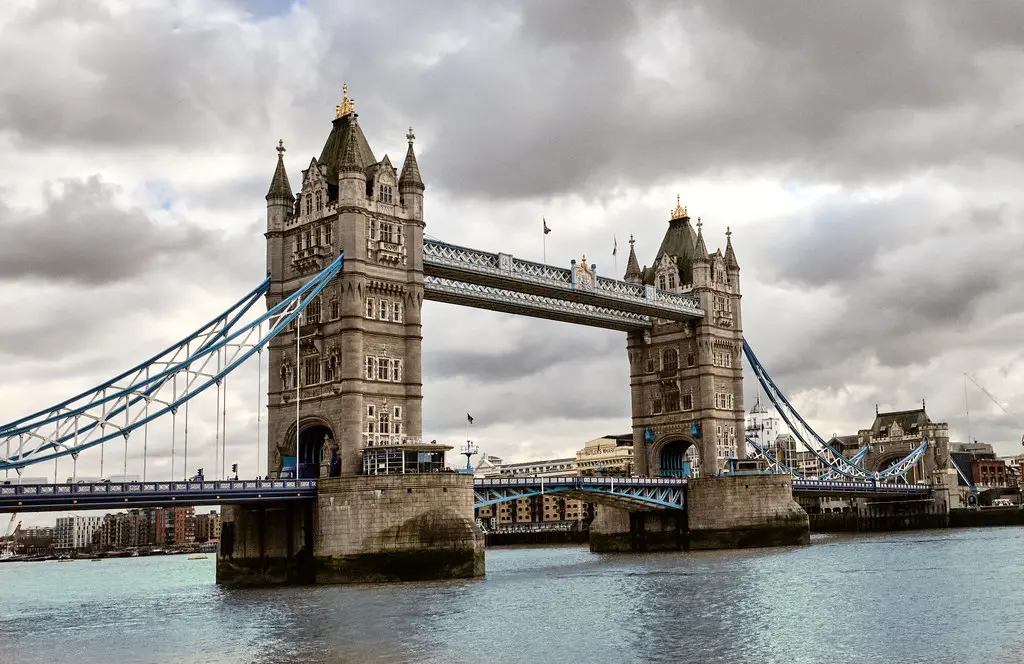 Tower Bridge, sobre el Támesis. | El Puente de la Torre es u… | Flickr