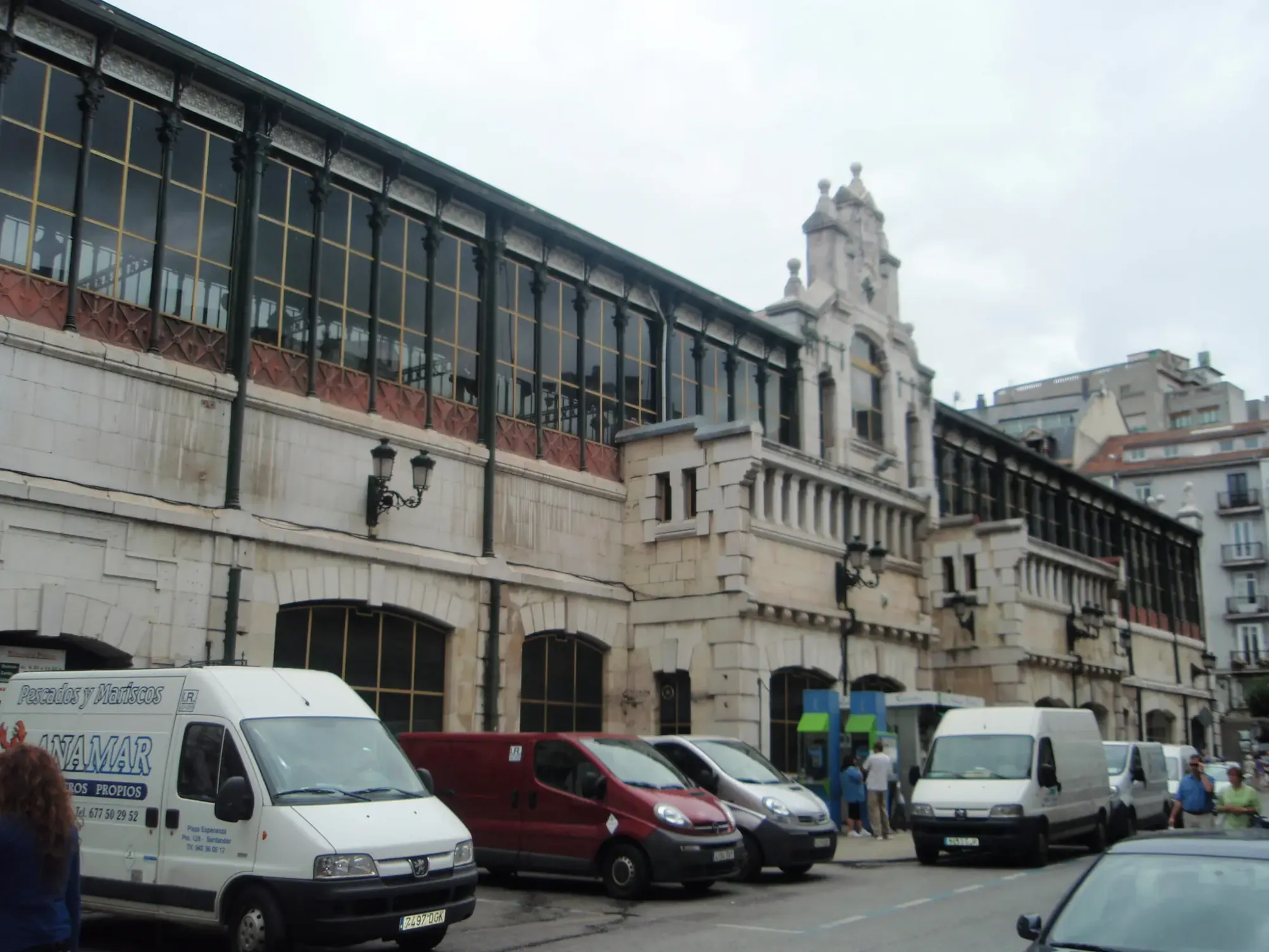 File:Mercado de la Esperanza, Santander 1.jpg - Wikimedia Commons