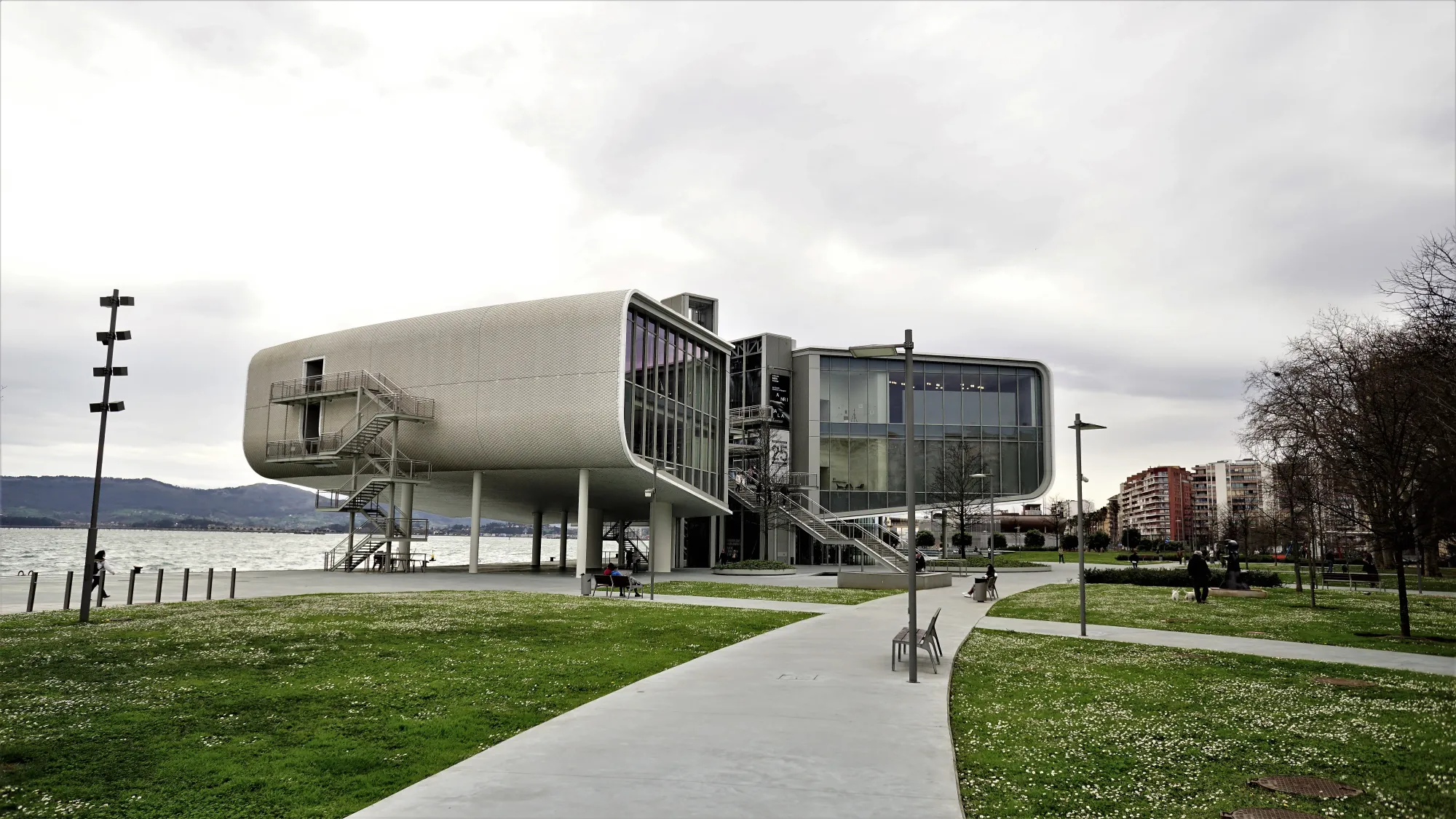 File:Centro Botín, Santander 1.jpg - Wikimedia Commons
