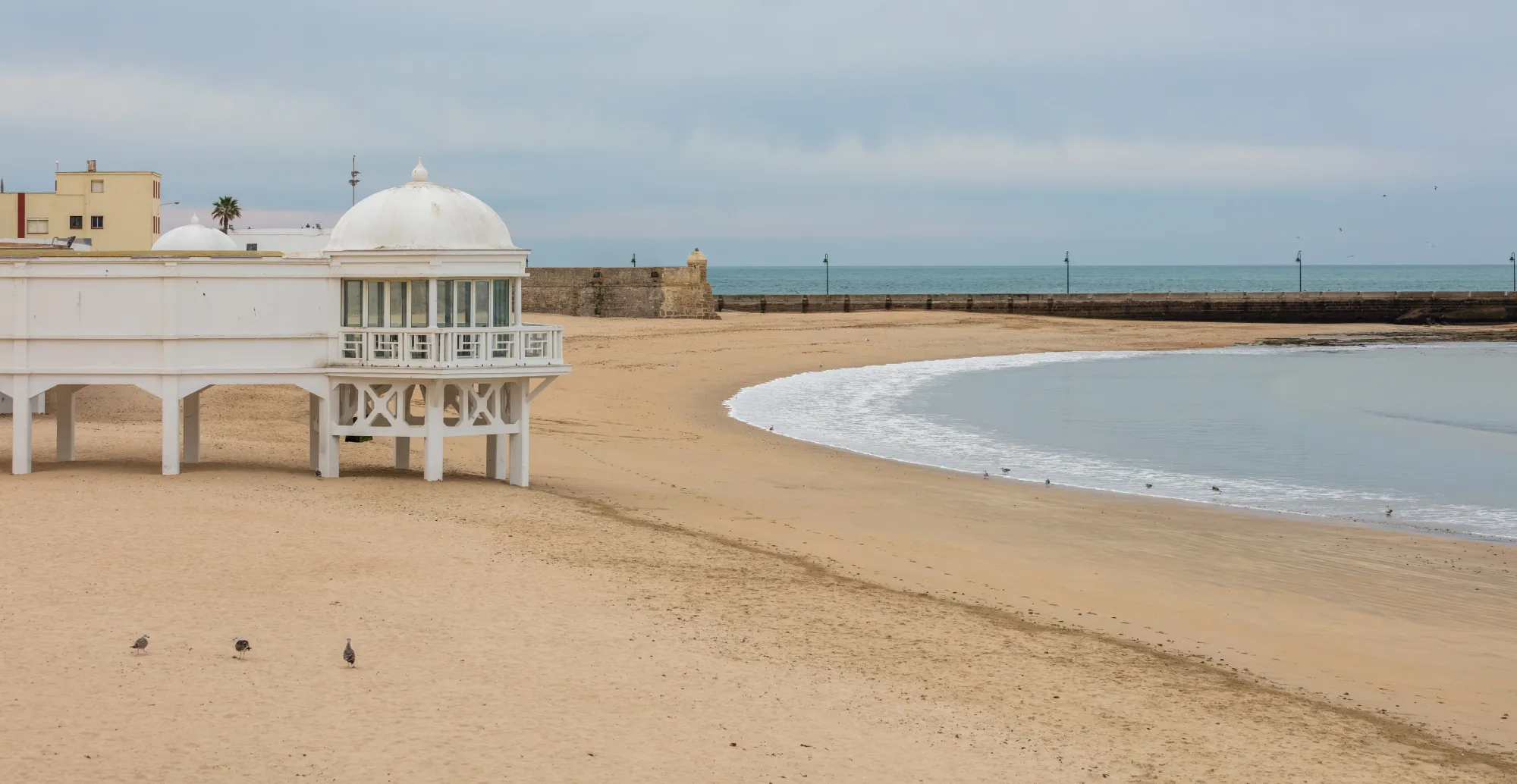 File:Playa de la Caleta, Cádiz, España, 2015-12-08, DD 53.JPG - Wikimedia Commons