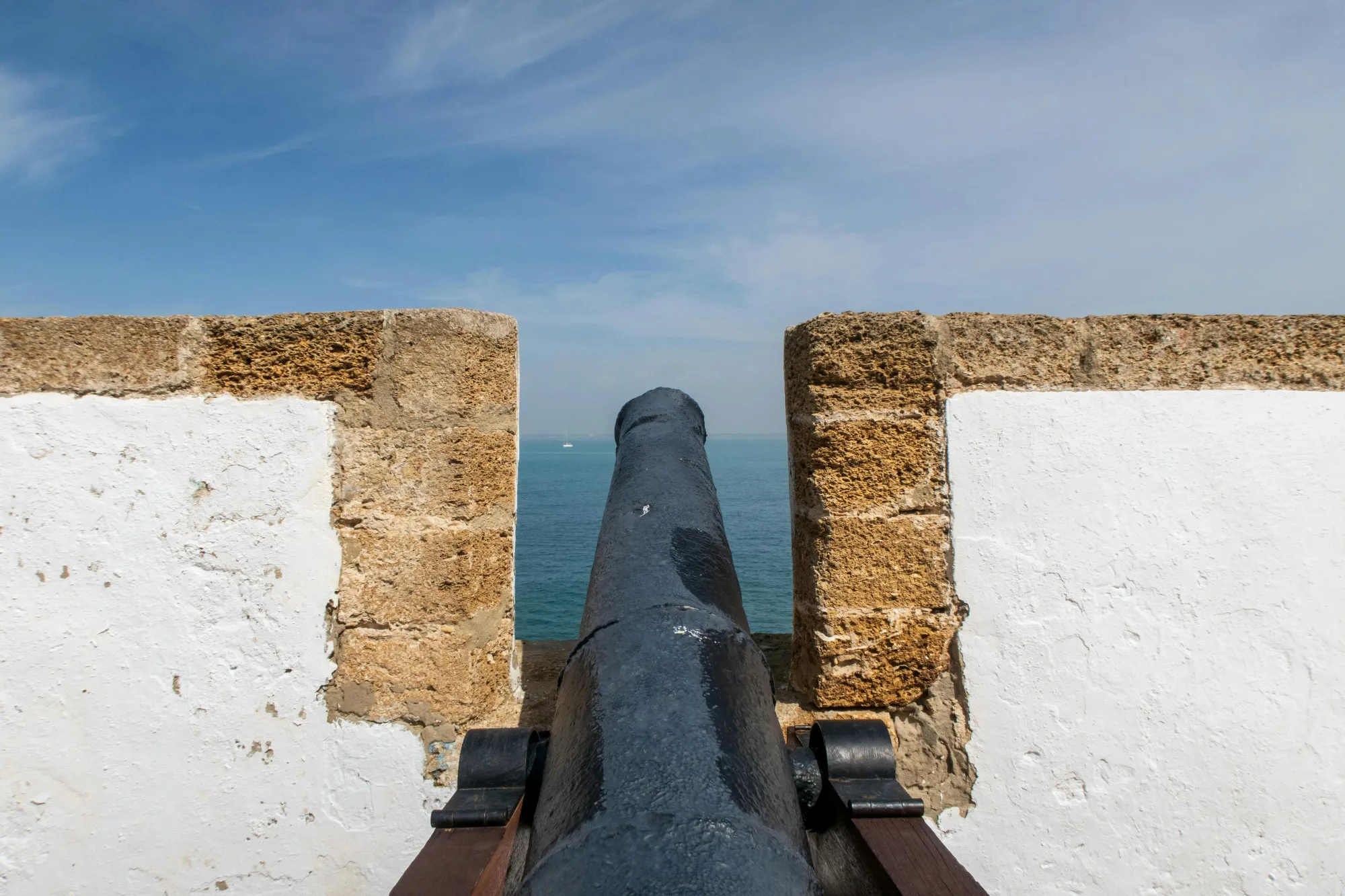 Cannon at Bastion of San Felipe in Cadiz, Spain · Free Stock Photo