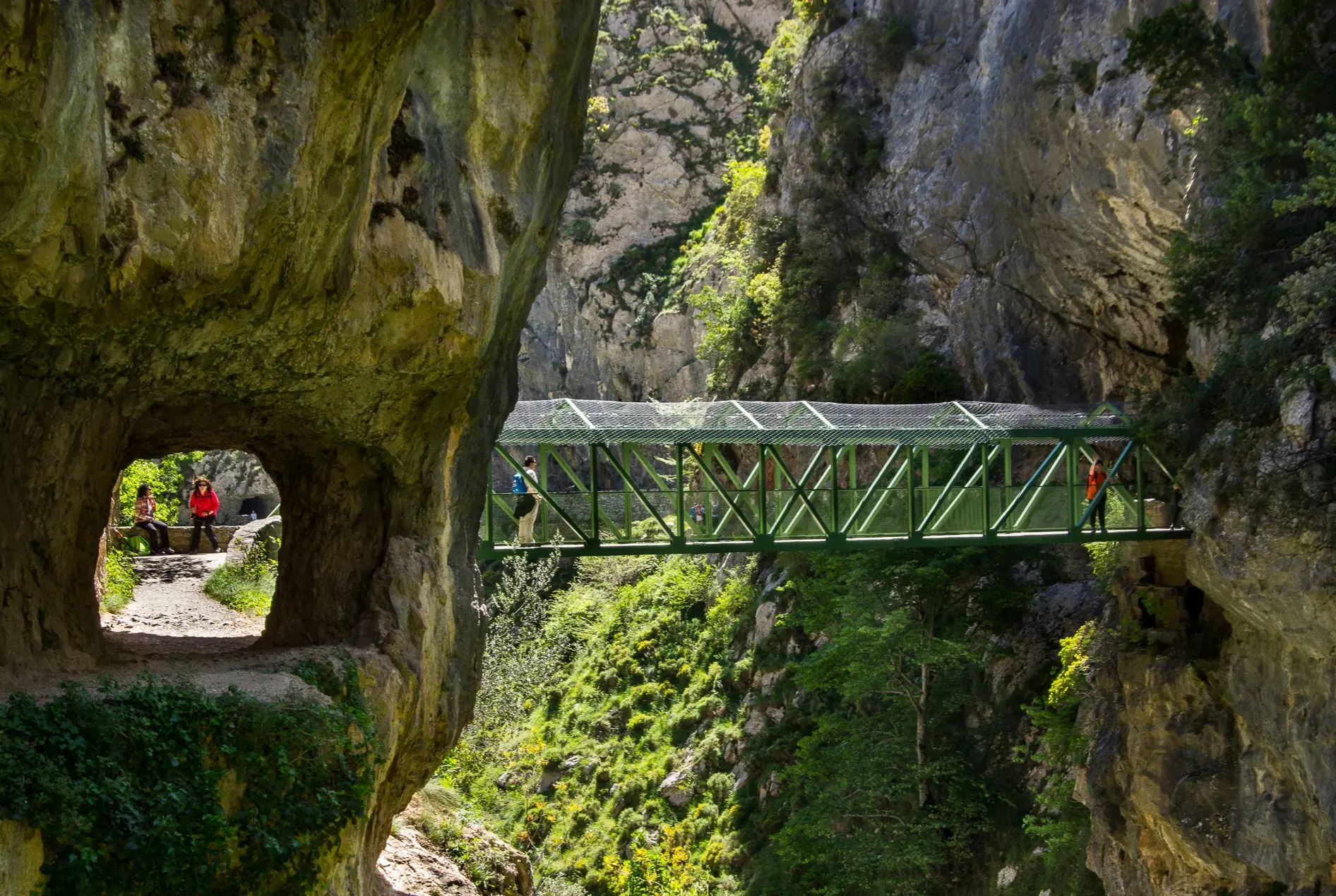 File:Ruta del Cares 33.jpg - Wikimedia Commons