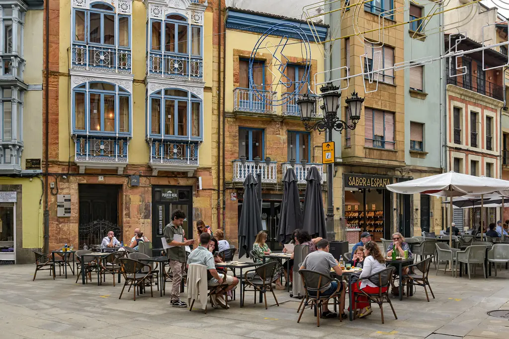 Oviedo: Calle Cimadevilla | Oviedo (Spain) | Jorge Franganillo | Flickr