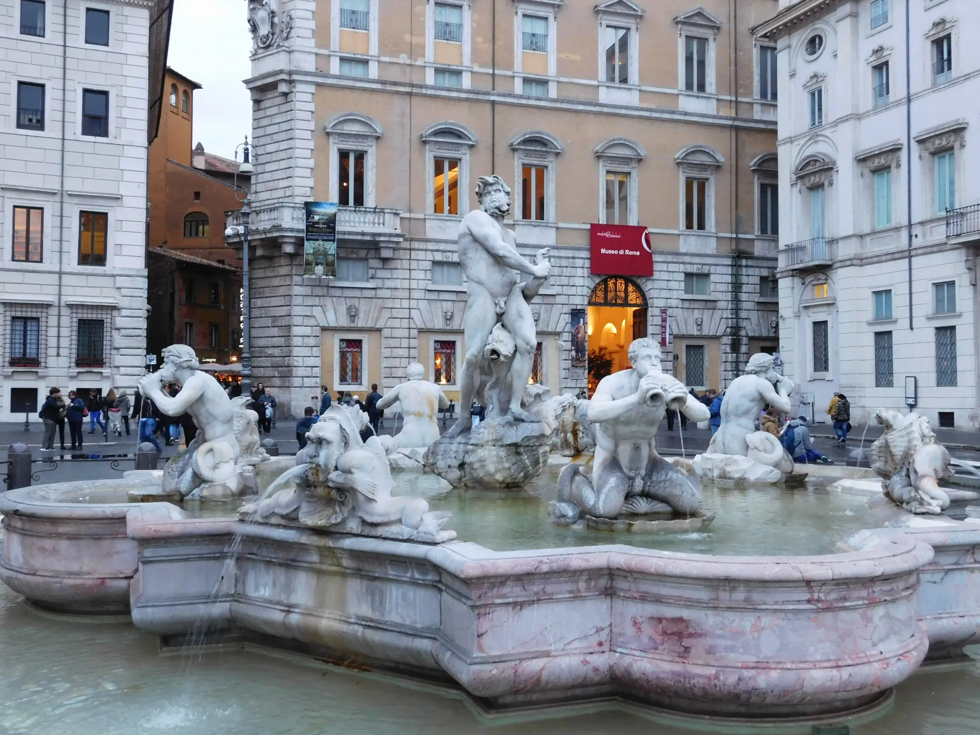 File:Piazza Navona, Roma - fc11.jpg - Wikimedia Commons