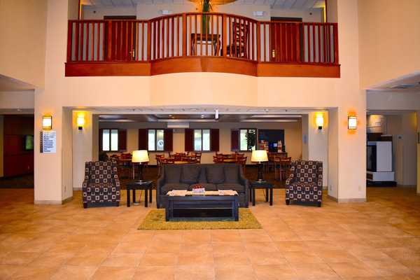 Holiday Inn Express Syracuse-Fairgrounds