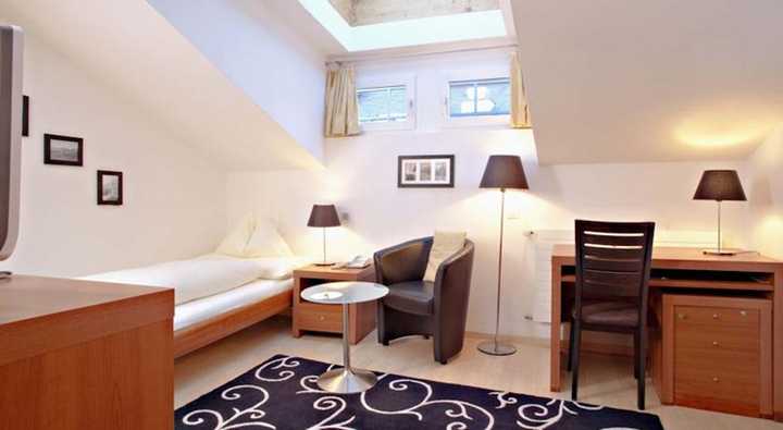 gallery image 7