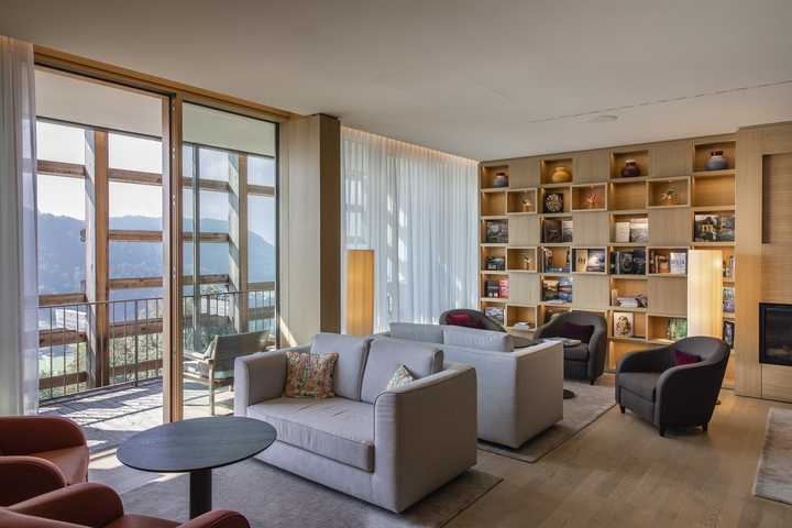 gallery image 10