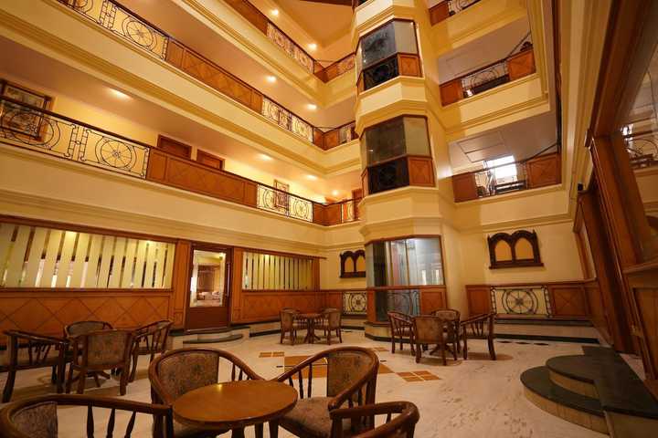 gallery image 0