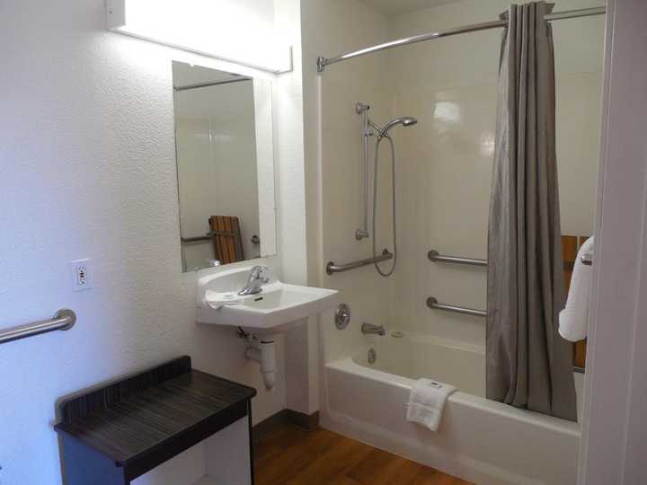 gallery image 8
