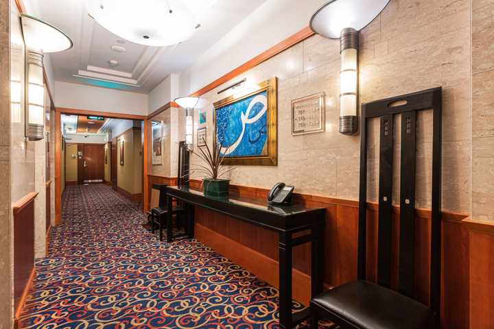 gallery image 0