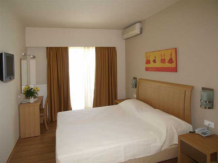 gallery image 0