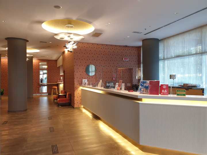 gallery image 0