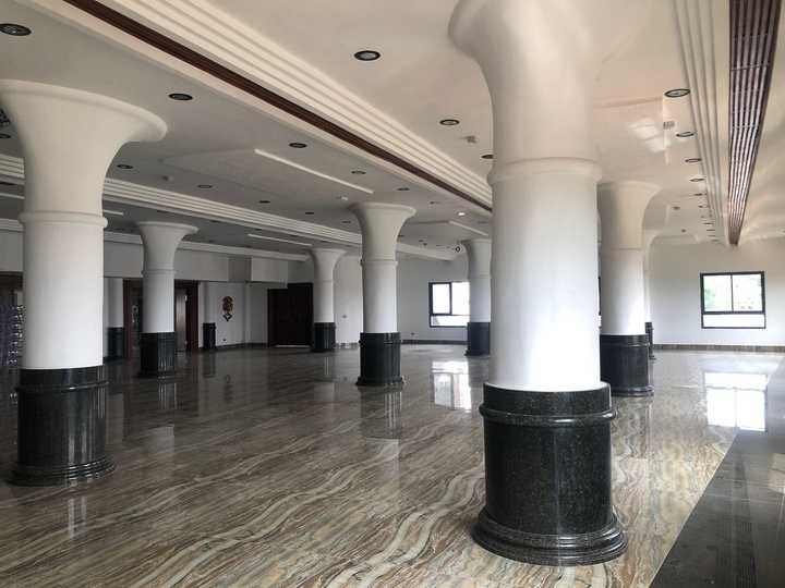 gallery image 0