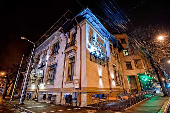 gallery image 9