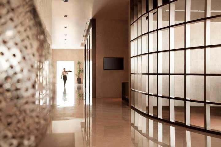 gallery image 0