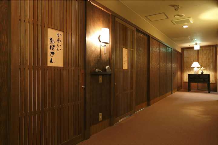 gallery image 0