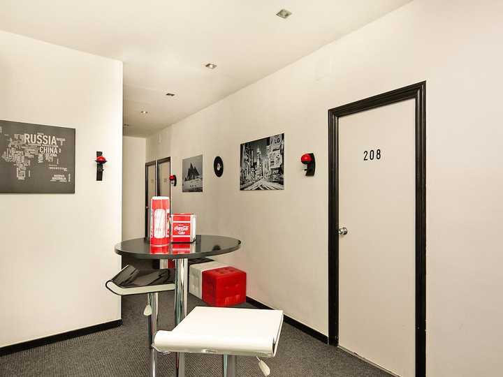 gallery image 16