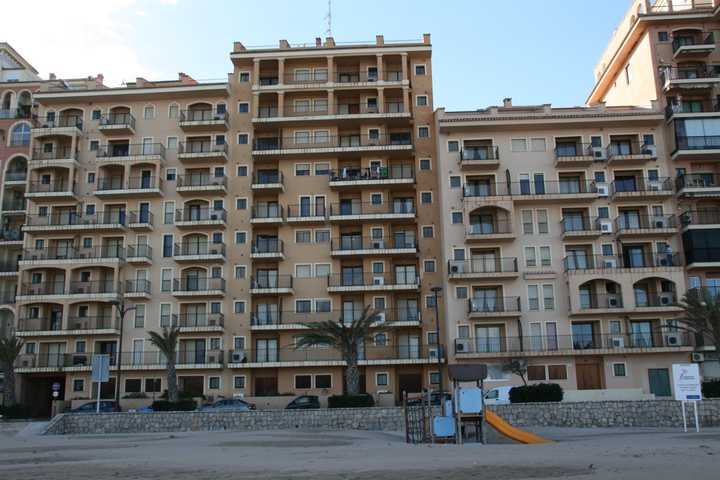 gallery image 15