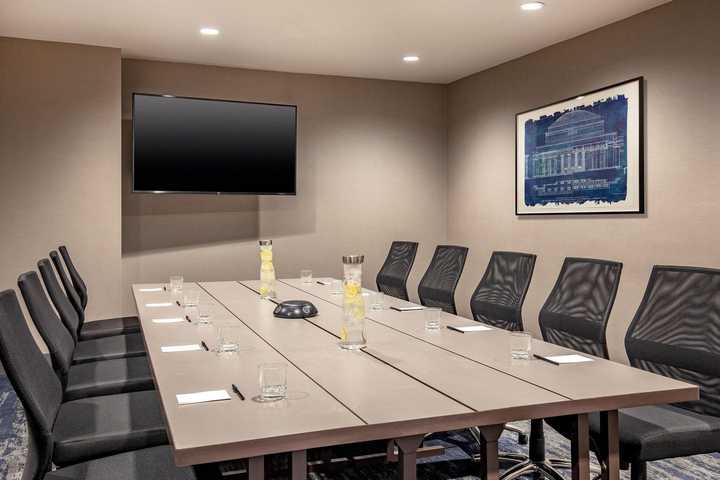 gallery image 0