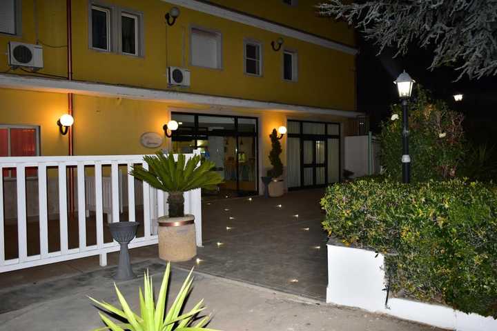 gallery image 49