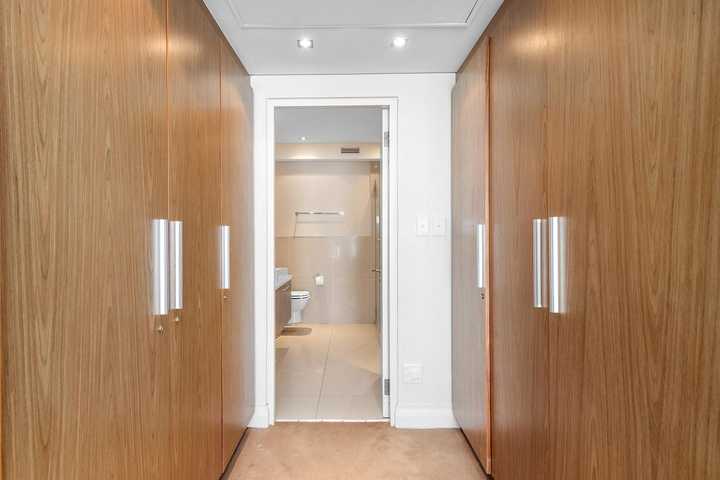 gallery image 17