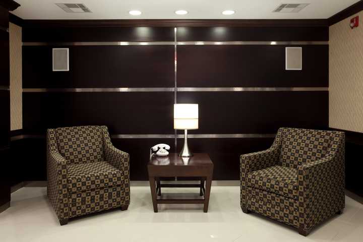 gallery image 0