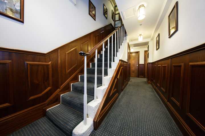 gallery image 0