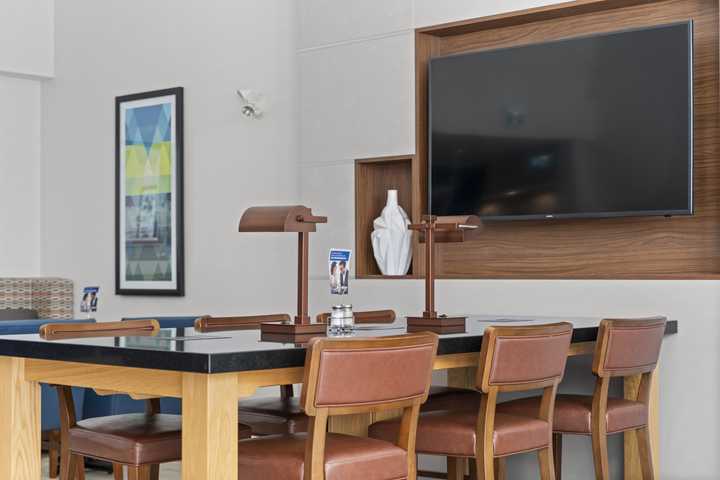 gallery image 12