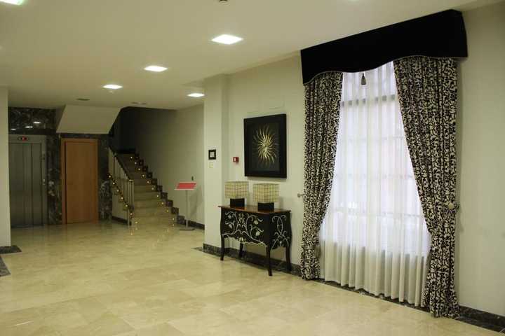 gallery image 0