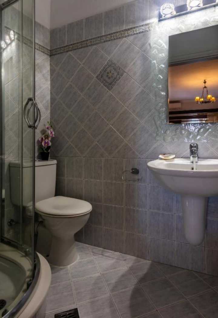 gallery image 12