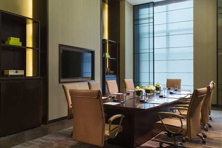 gallery image 0