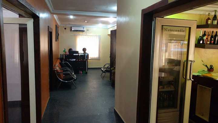gallery image 0
