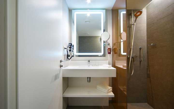gallery image 10