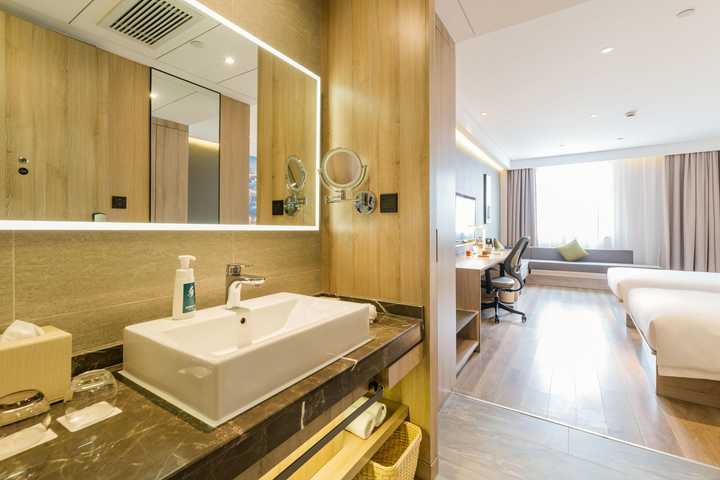 gallery image 10
