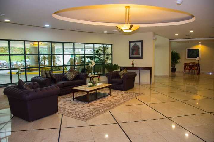 gallery image 0