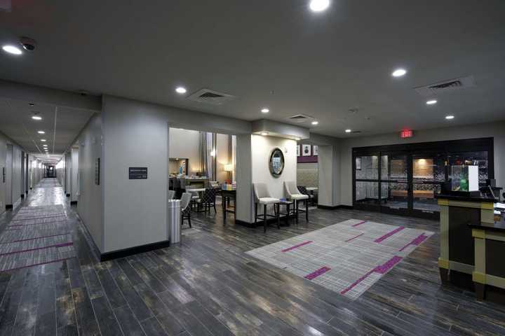 gallery image 0