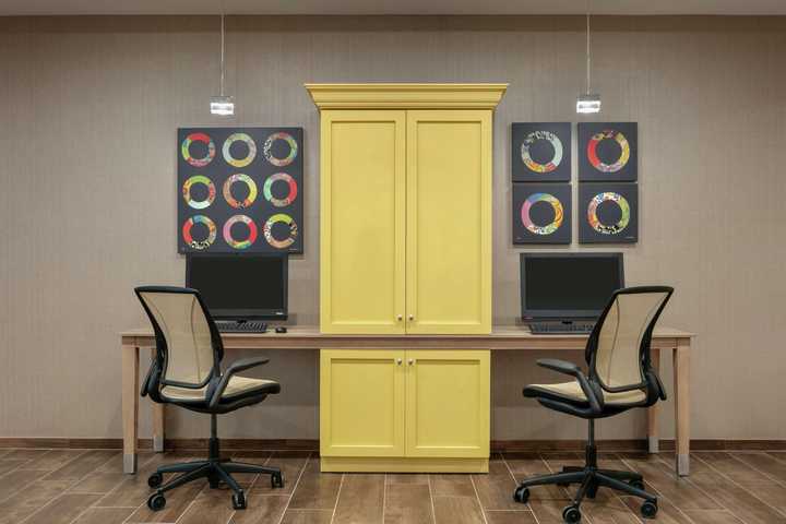 gallery image 0