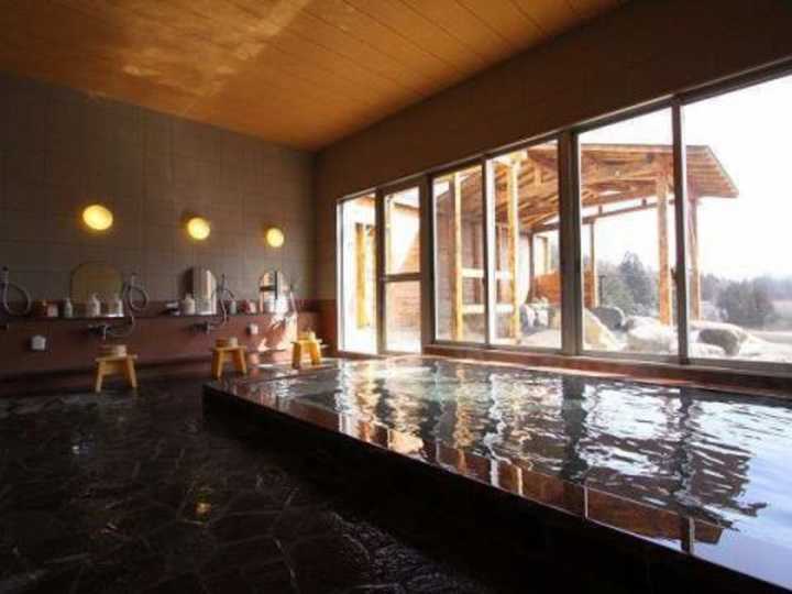 gallery image 0