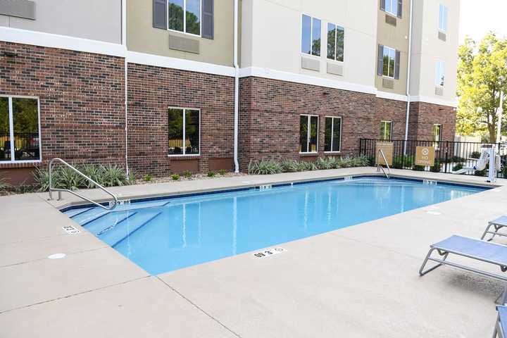 gallery image 0