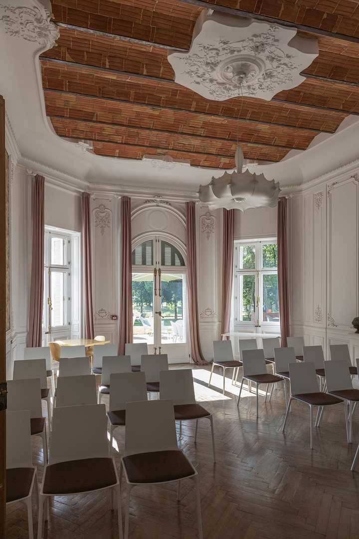 gallery image 0