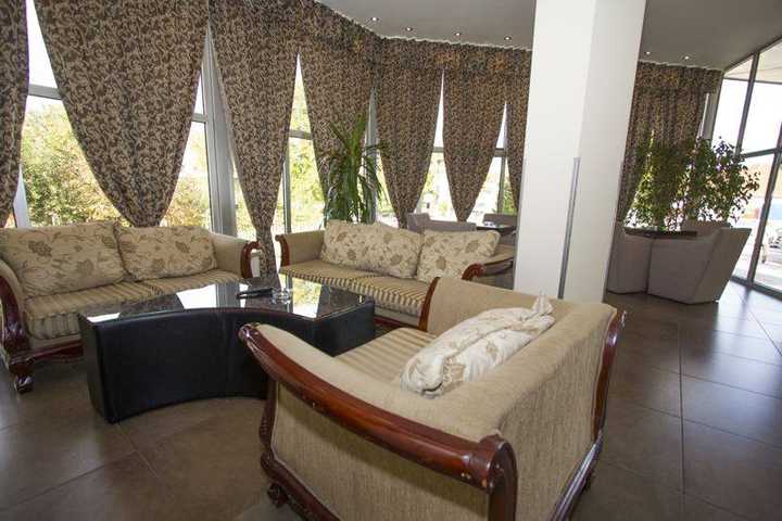 gallery image 0