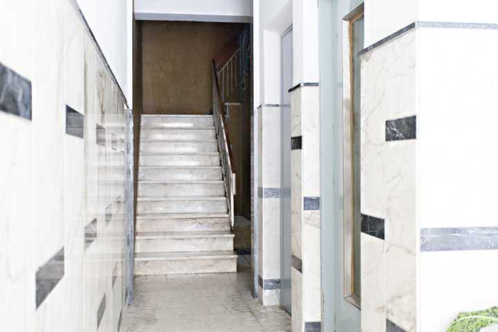 gallery image 0