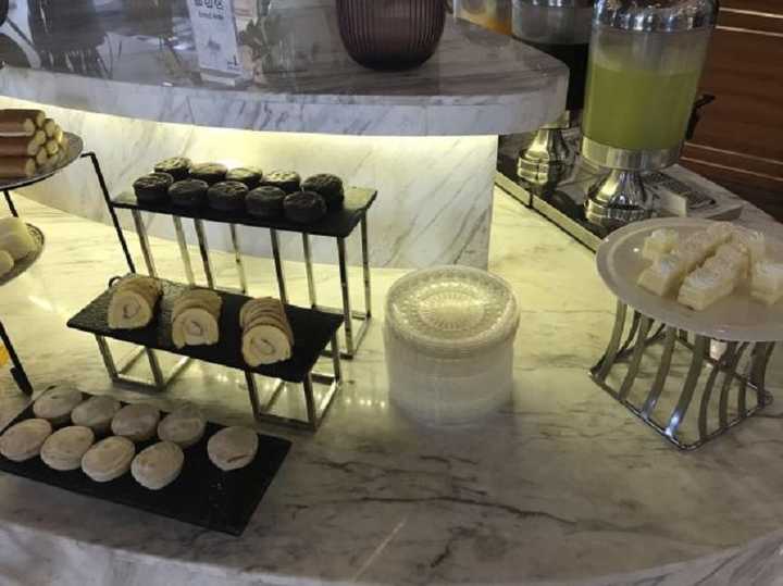 gallery image 0