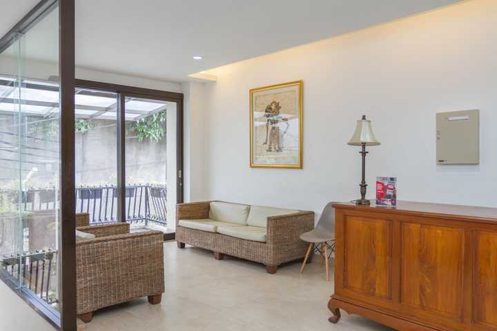 gallery image 0