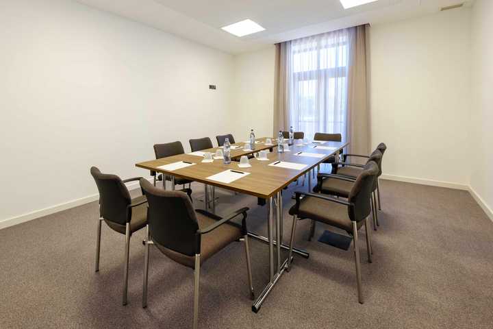 gallery image 13