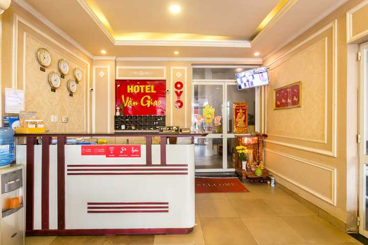 gallery image 0