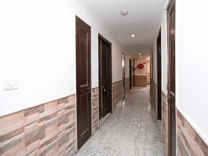 gallery image 0